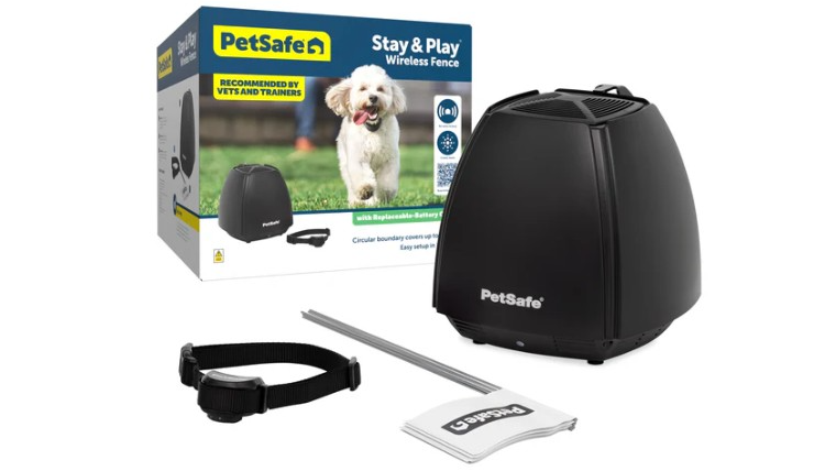 PetSafe E-Collar product on a happy dog’s neck, illustrating the PetSafe E-Collar lawsuit settlement and $1.9 million payout for California consumers